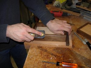 Planing a chamfer on the back of the box